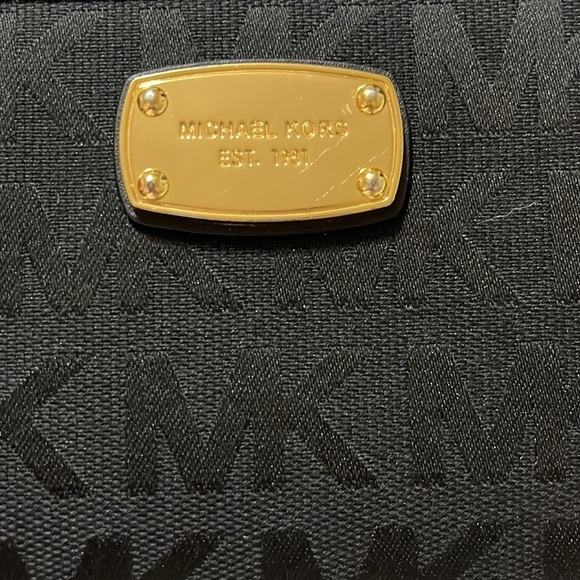 Michael Kors MK Logo Zip Around Continental Wallet, black. - Picture 2 of 16